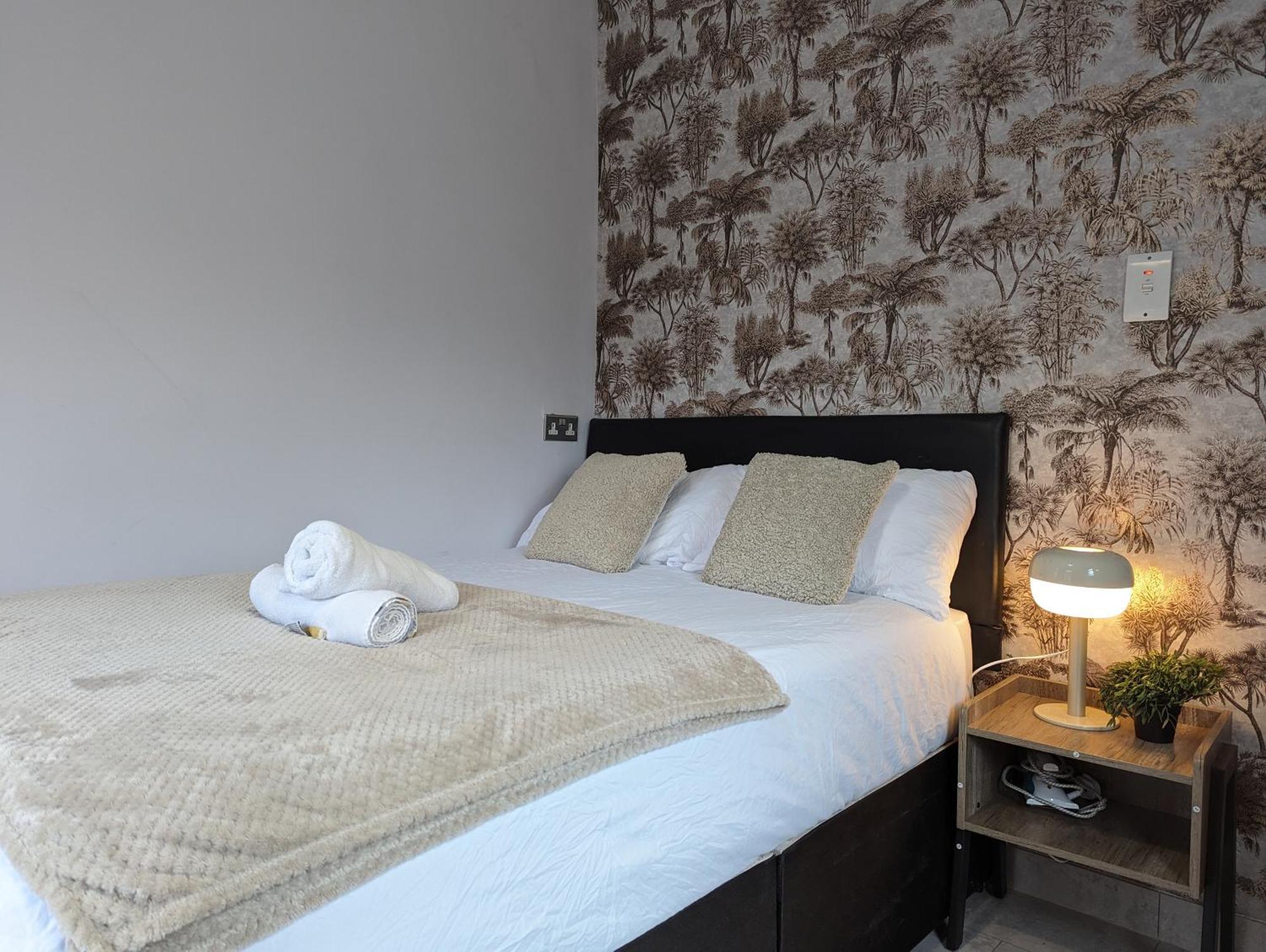 Inner-City Apartments - Basic Amenites Cardiff Eksteriør billede