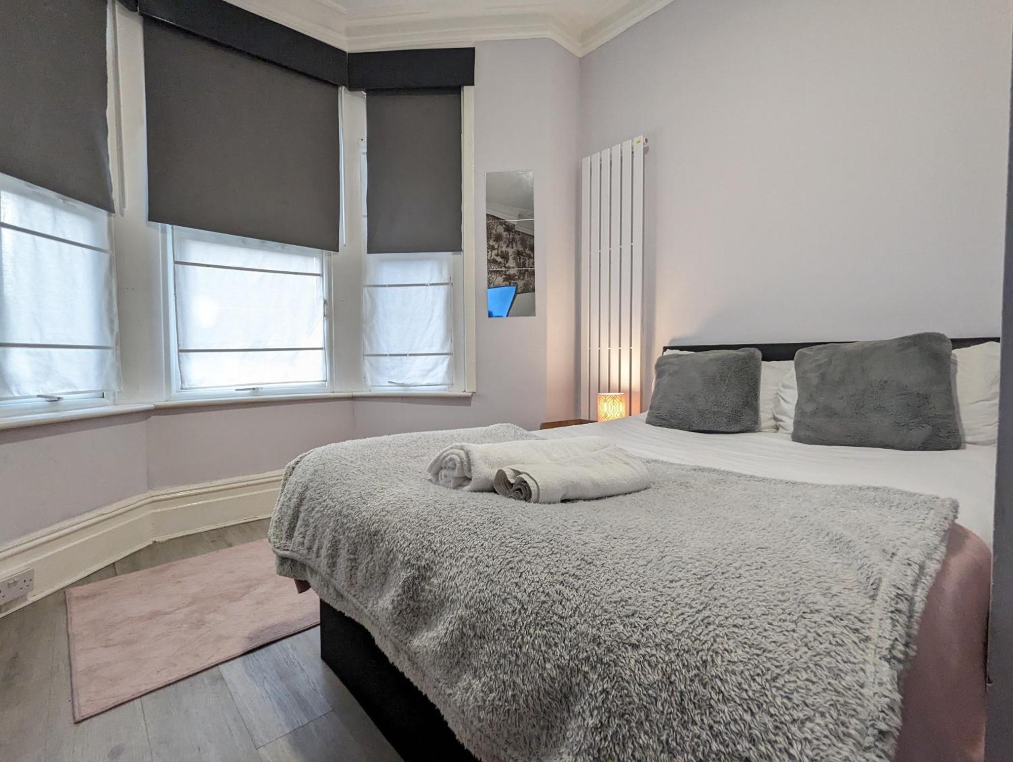 Inner-City Apartments - Basic Amenites Cardiff Eksteriør billede