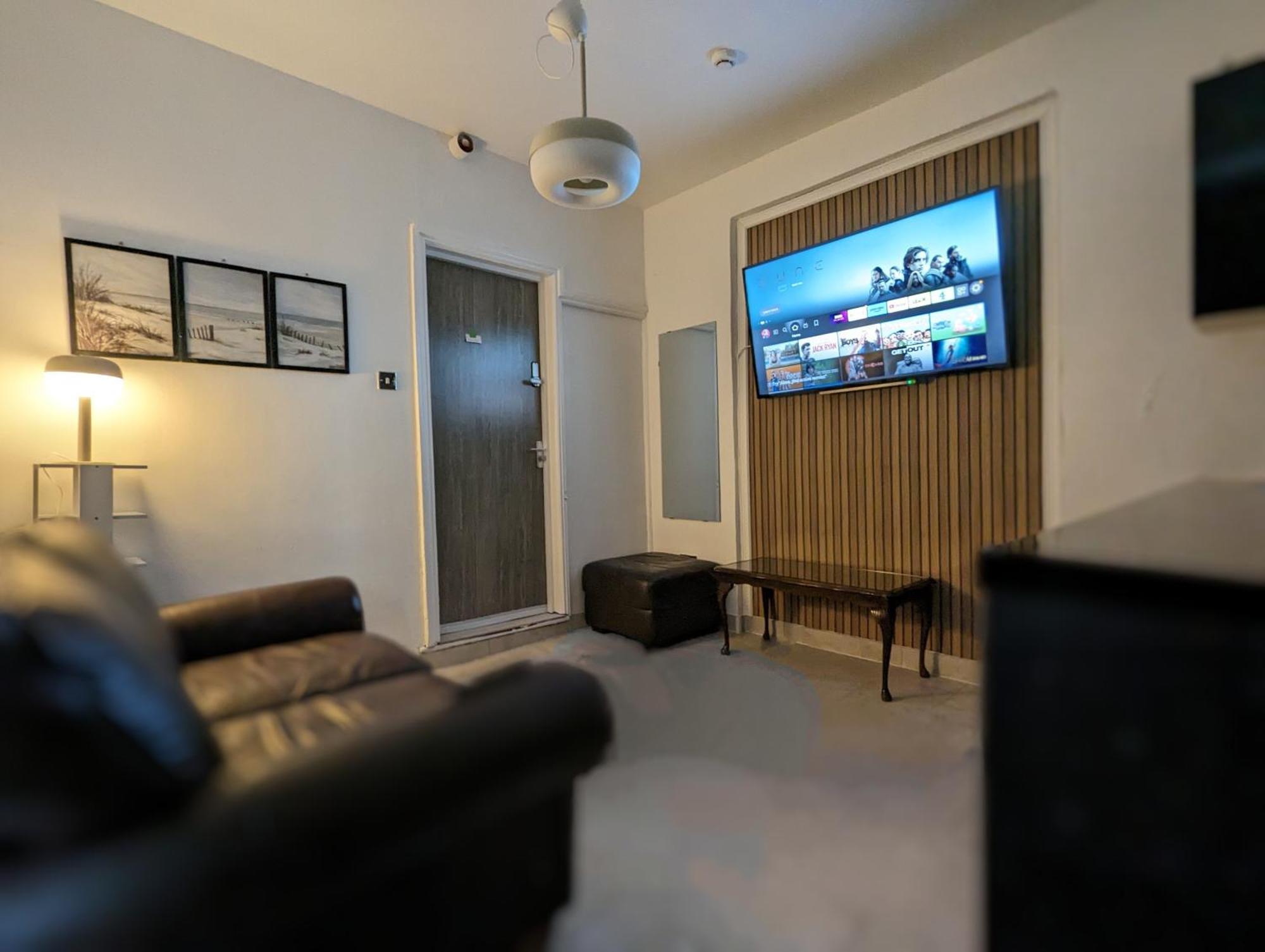 Inner-City Apartments - Basic Amenites Cardiff Eksteriør billede