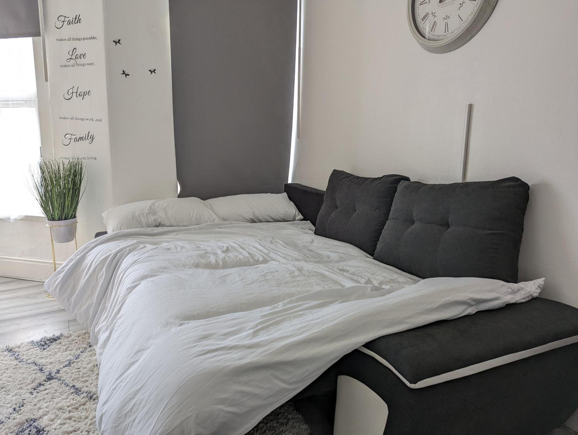 Inner-City Apartments - Basic Amenites Cardiff Eksteriør billede